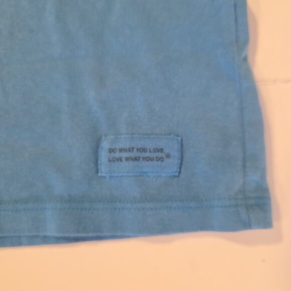 Life Is Good Medium Crusher Tee Blue V-Neck “Purple Mountains Majesty” T-Shirt - Picture 6 of 9